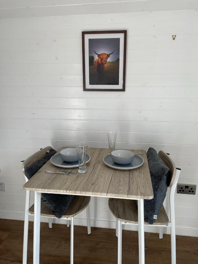 Hideaway Pod Near Loch Ness For A Tranquil Retreat Διαμέρισμα Lewiston Εξωτερικό φωτογραφία