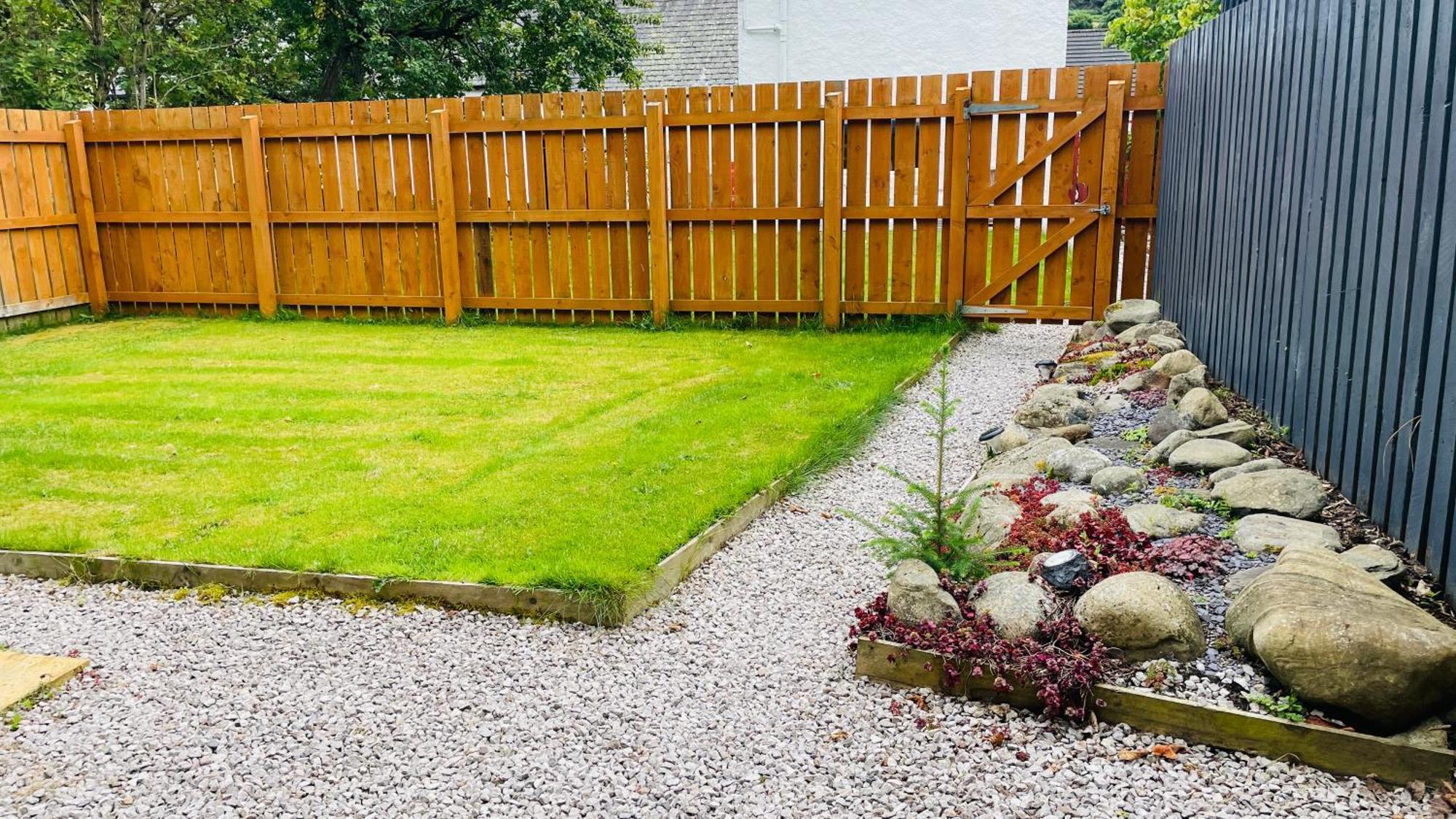 Hideaway Pod Near Loch Ness For A Tranquil Retreat Διαμέρισμα Lewiston Εξωτερικό φωτογραφία